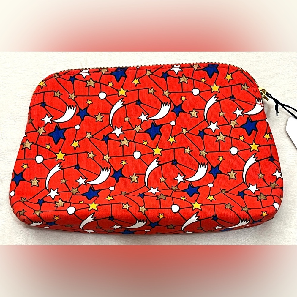 L'OCCITANE En Provence Earth Froendly Red and Blue Starry Makeup Cosmetics Bag - Picture 5 of 15